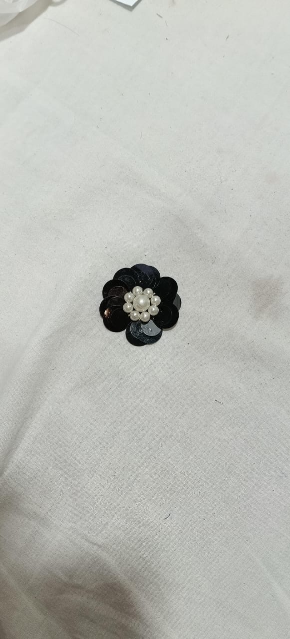 Black Crystal Floral Embellishments – Pack of 6