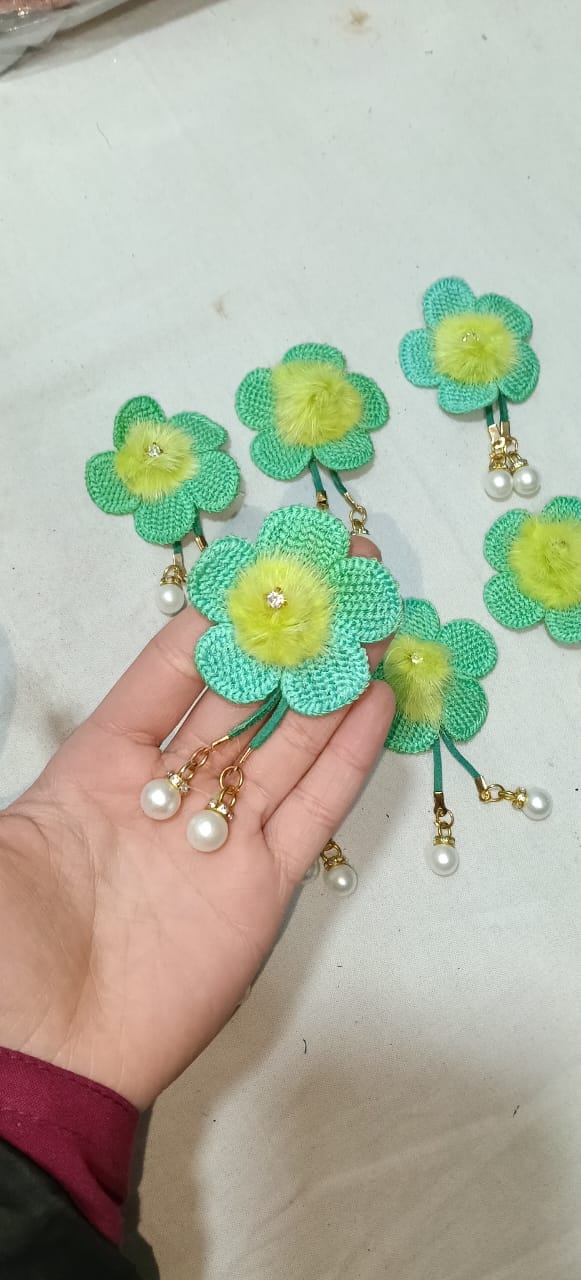 Floral Embellishments – Pack of 8