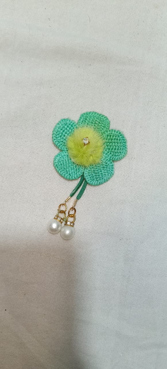 Floral Embellishments – Pack of 8