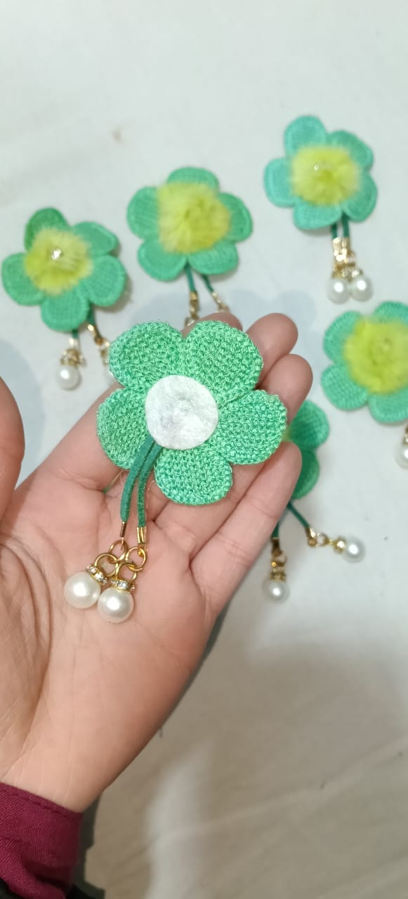 Floral Embellishments – Pack of 8