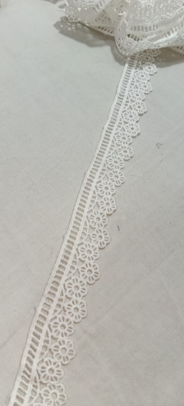 ✨ Premium White Floral Lace Border – Bundle Deal (Rs. 1200)