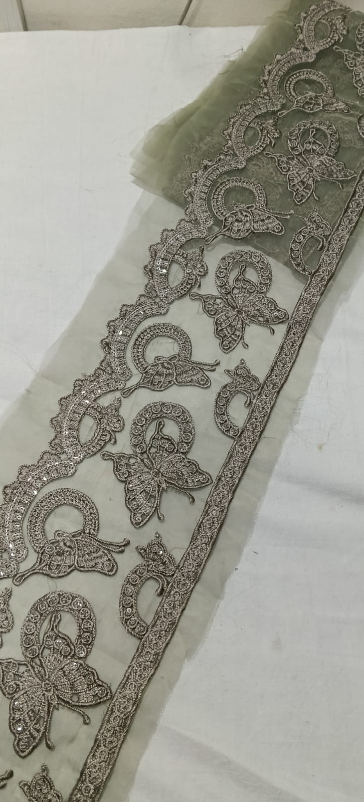 ✨ Luxury Embroidered Net Lace – Olive Green (2.5 Yards) ✨